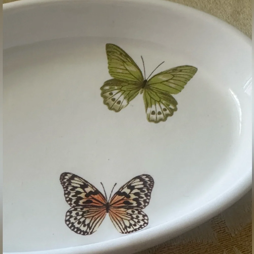 Isaac Mizrahi Butterfly Ceramic Soap Dish / Jewelry Catchall.